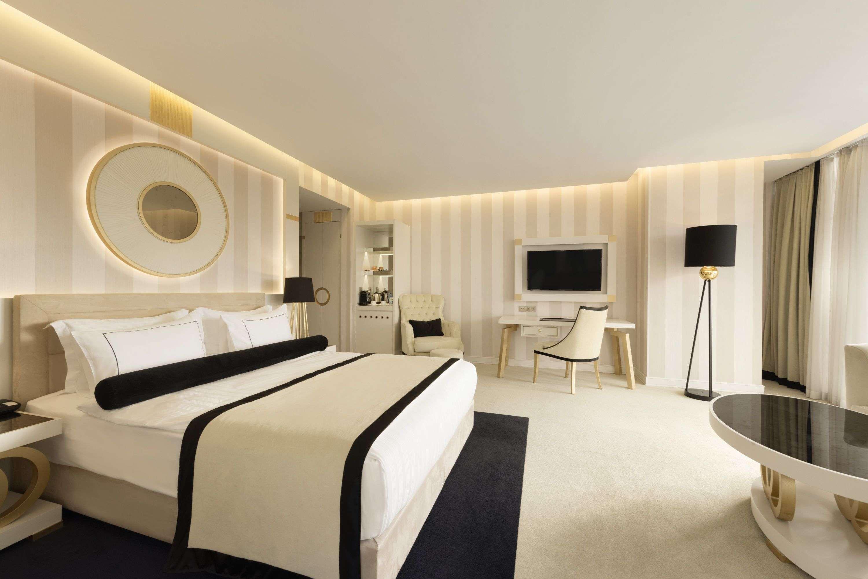 รามาดา โฮเต็ล แอนด์ สวีท บาย วินด์แฮม อิสตันบูล ซิสลี Hotel ภายนอก รูปภาพ