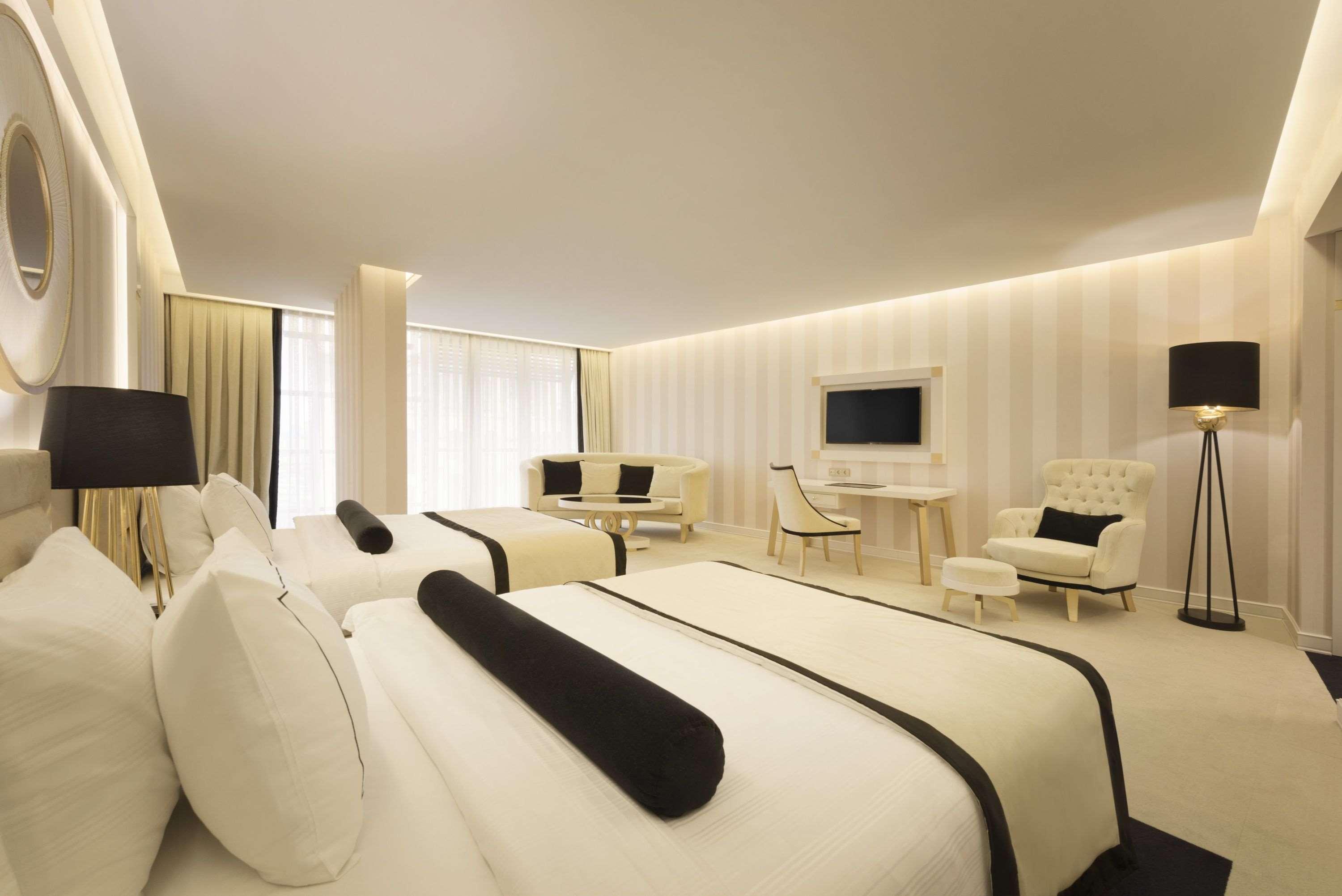 รามาดา โฮเต็ล แอนด์ สวีท บาย วินด์แฮม อิสตันบูล ซิสลี Hotel ภายนอก รูปภาพ